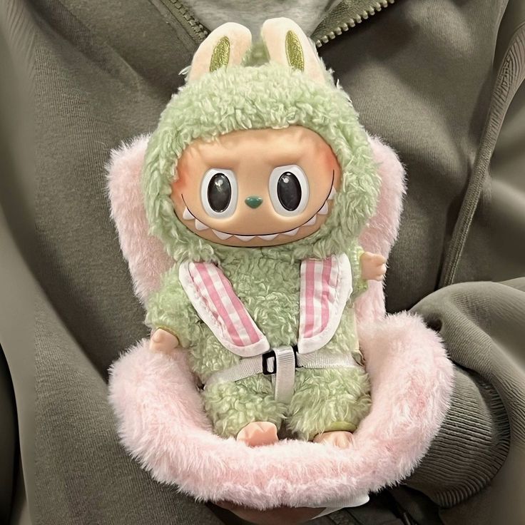 Fluffy Καθισματάκι Αυτοκινήτου Labubu